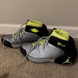 Size 10 - Jordan Carmelo 1.5 Black Gray Neon Green Never Worn 631310-013